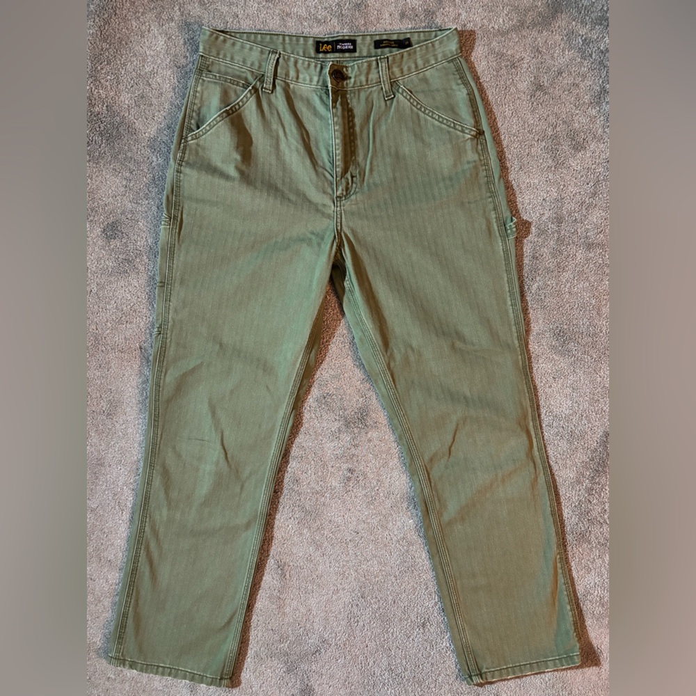 Lee Women's Vintage Modern Cropped Ankle Dungarees. Size 8M, W29, L30